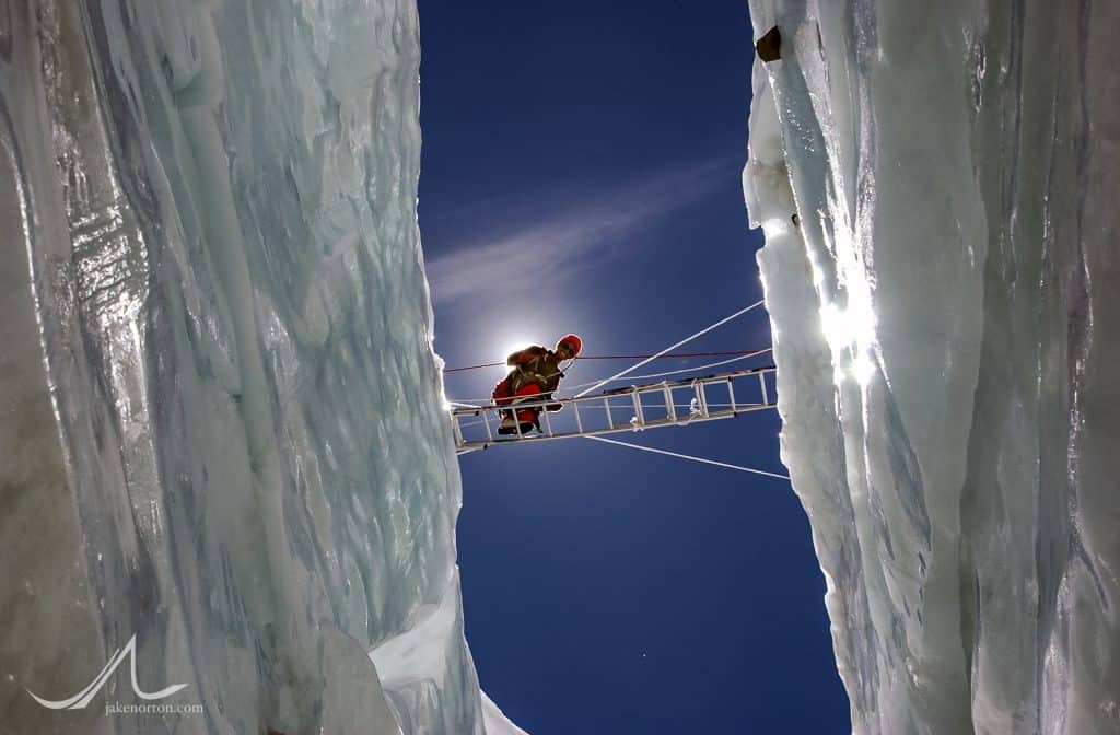 Super Sherpas – The Backbone of Himalayan Mountaineering